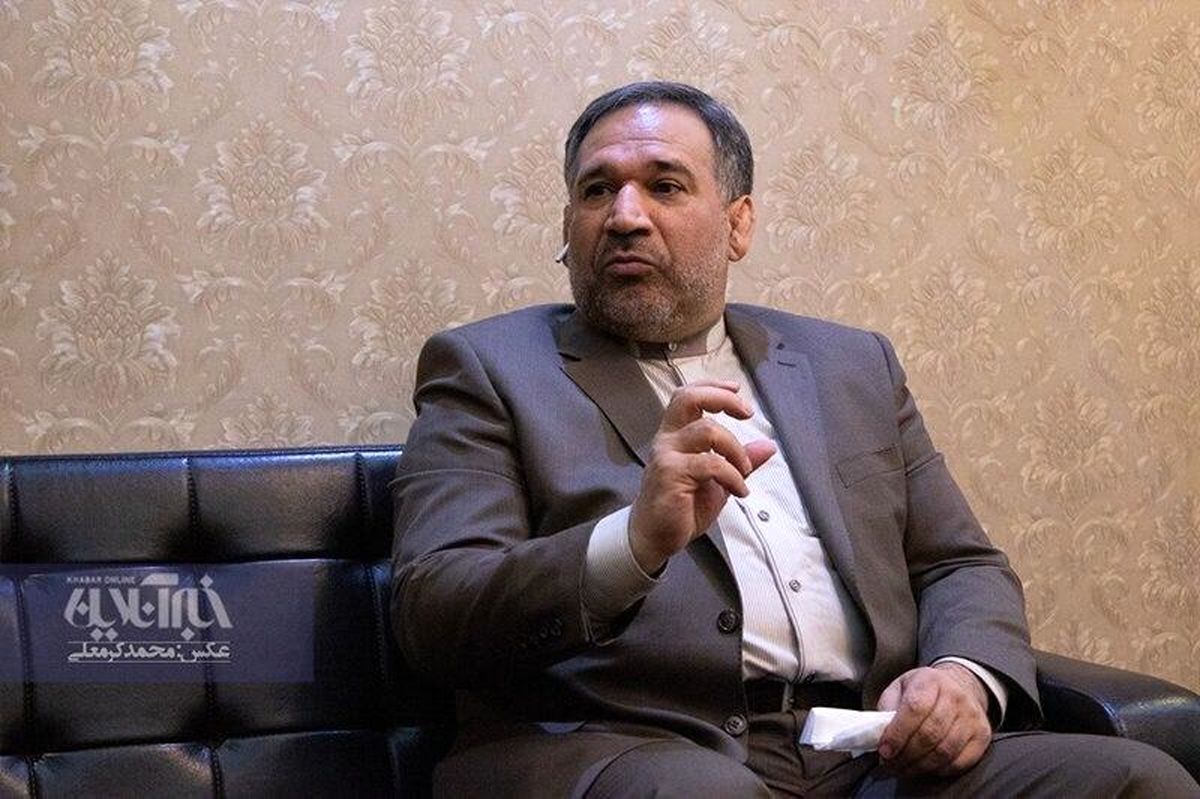 محمود احمدی نژاد عوض شد؟ /شمسالدین حسینی: با اسم احمدینژاد مشکل نداریم، حتی احترام هم میگذاریم