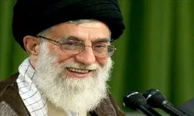 خنده کمتر دیده شده مقام معظم رهبری در جلسه با شعرا / فیلم