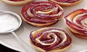 شیرینی خوشمزه و متفاوت گل رز