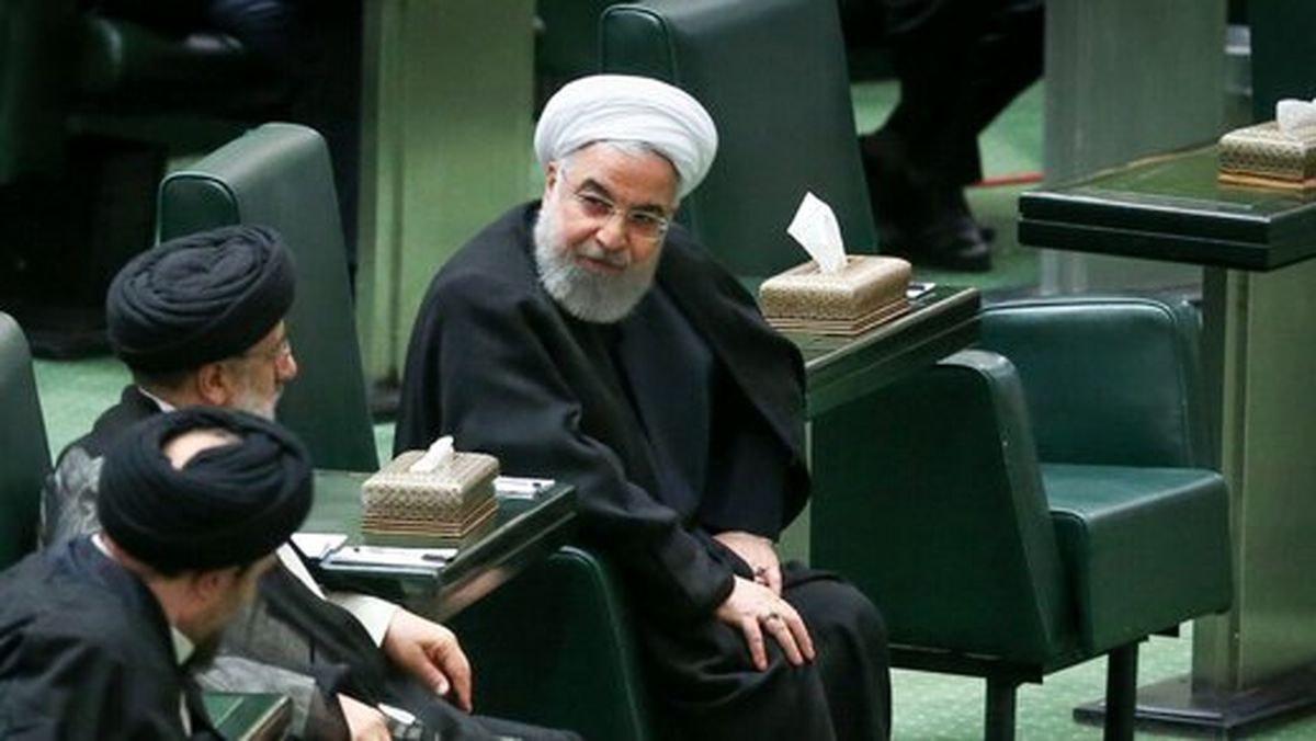 ۲ تصویر مقایسه از حسن روحانی در مجلس؛ از دوره نمایندگی تا مهمان از جایگاه یک رئیس جمهور