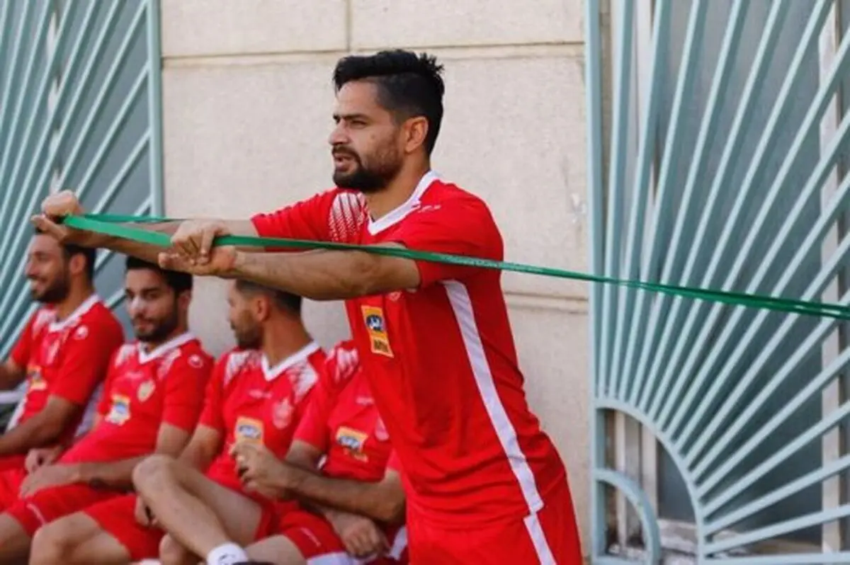 هافبک پرسپولیس در کنار ژاوی