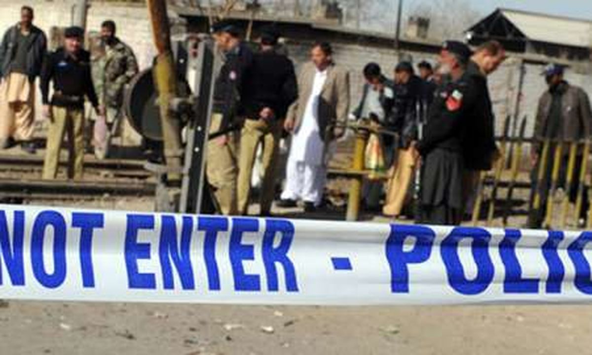 انفجار تروریستی در پاکستان 17 کشته و مجروح به جای گذاشت/ نائب رئیس سنا مجروح شد