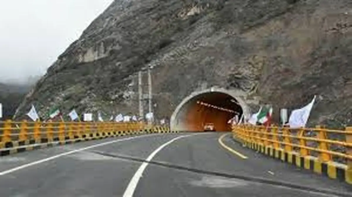 ۴ خطه شدن ۷۲ کیلومتر از جاده هراز