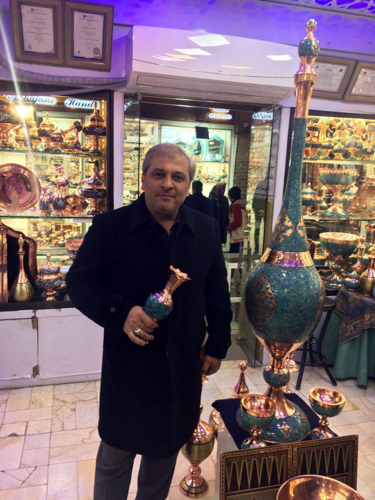 برای تلویزیون ایران کار میکنم/ پناهنده نشدم