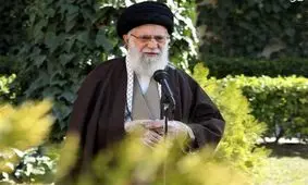 نظر رهبر انقلاب دربارۀ فاصله‌گذاری اجتماعی در نماز جماعت