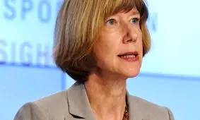 یک زن برای اولین بار فرمانده پروازهای فضایی سرنشین‌دار ناسا شد