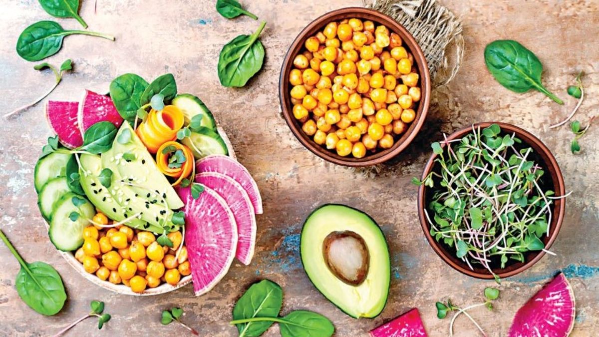 کدام مواد غذایی باعث تامین آب بدن میشوند؟