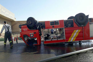 واژگونی خودرو آتش نشانی در فیروزآباد ۳ کشته و مصدوم برجای گذاشت