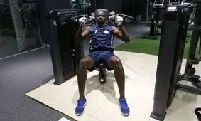 دیاباته مخفیانه تمرین می‌کند