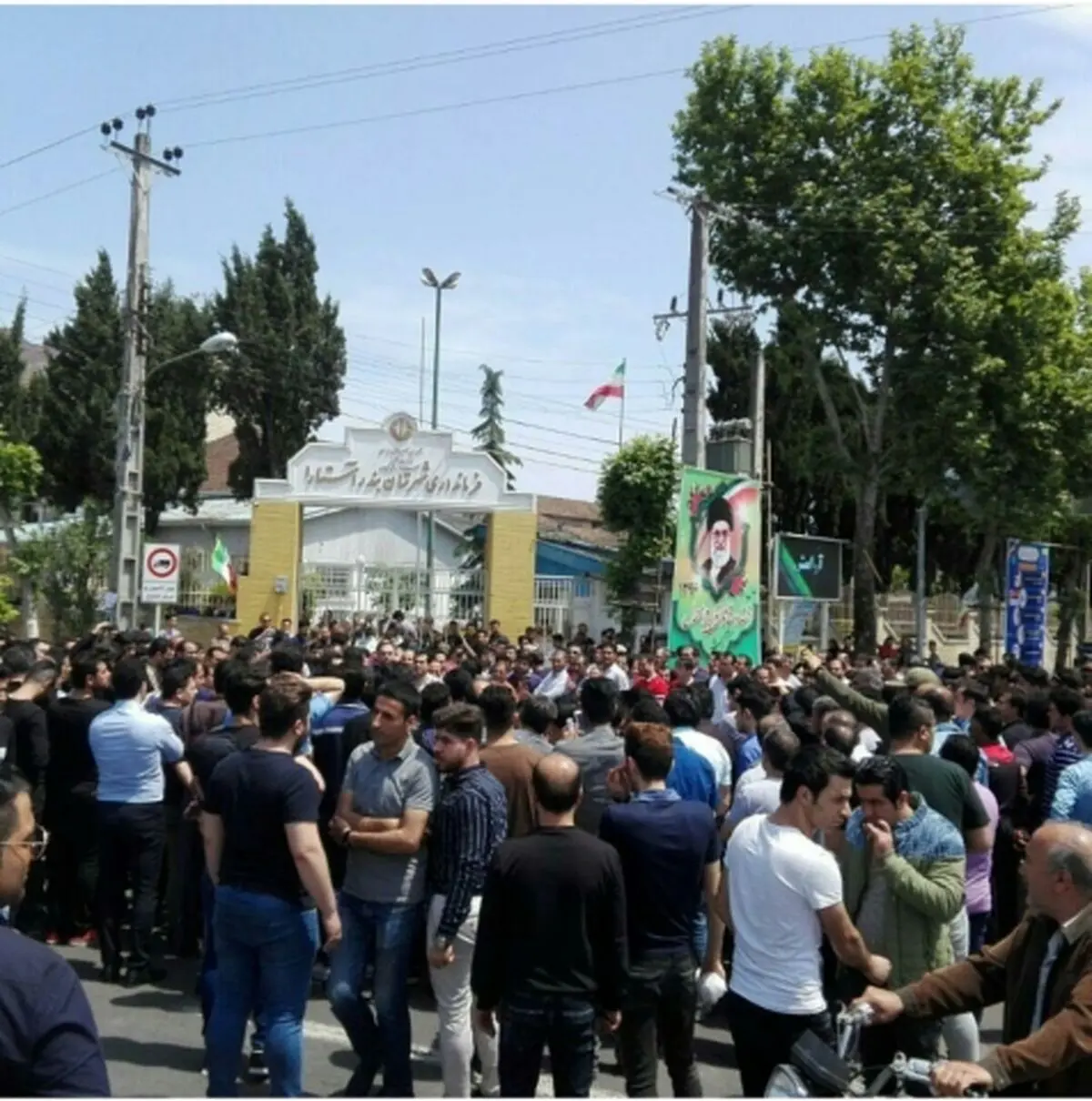 اعتصاب بازاریان در آستارا