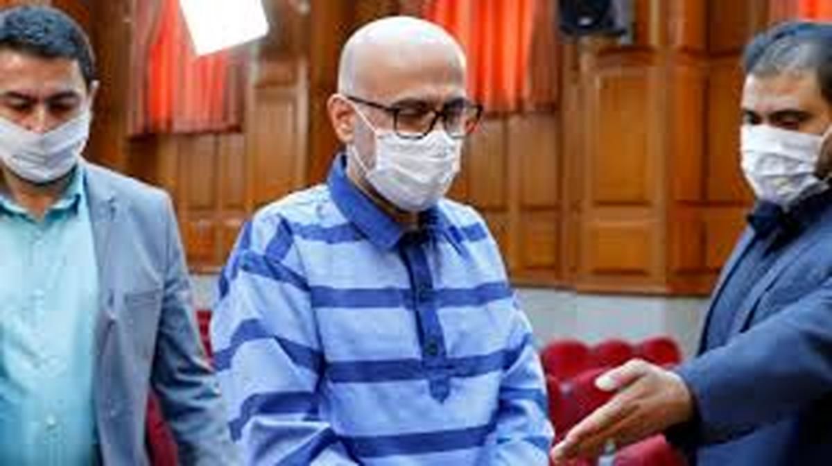 فیلم؛ غیرتی شدن طبری در دادگاه! چه اشکالی دارد ملک به نام زن آدم باشد