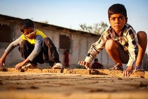 به سرپرستان کودکان کار قزوین مستمری پرداخت می‌‌شود