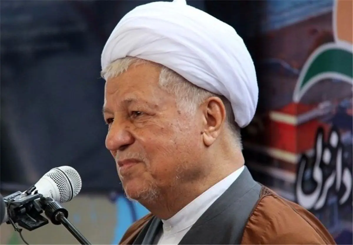 در مسأله سانسور برنامه‌هاى هنری، نظر رهبرى با فكر او تفاوت دارد / آقاى صافى گلپایگانی، از او خواسته خانم‌ها را وارد كابينه نكند