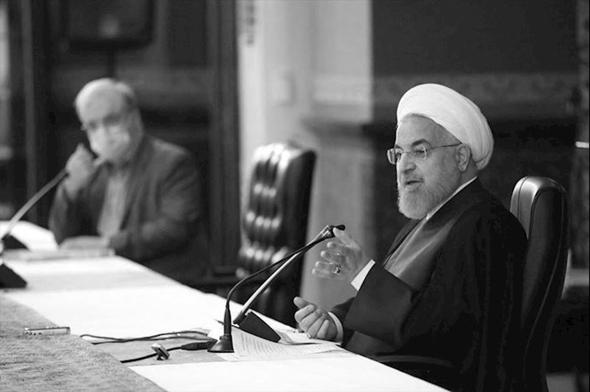 هشدار از نمکی و انکار از روحانی/ چرا تنها ۲۰ درصد از مردم پروتکلهای بهداشتی را رعایت میکنند؟
