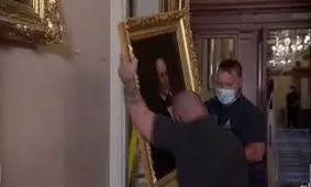 برچیده شدن تصاویر ۴ نفر از رؤسای برده‌دار آمریکا از دیوارهای مجلس نمایندگان/ فیلم