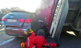 برخورد ایسوزو با ۳ مینی بوس در الوند حادثه آفرید