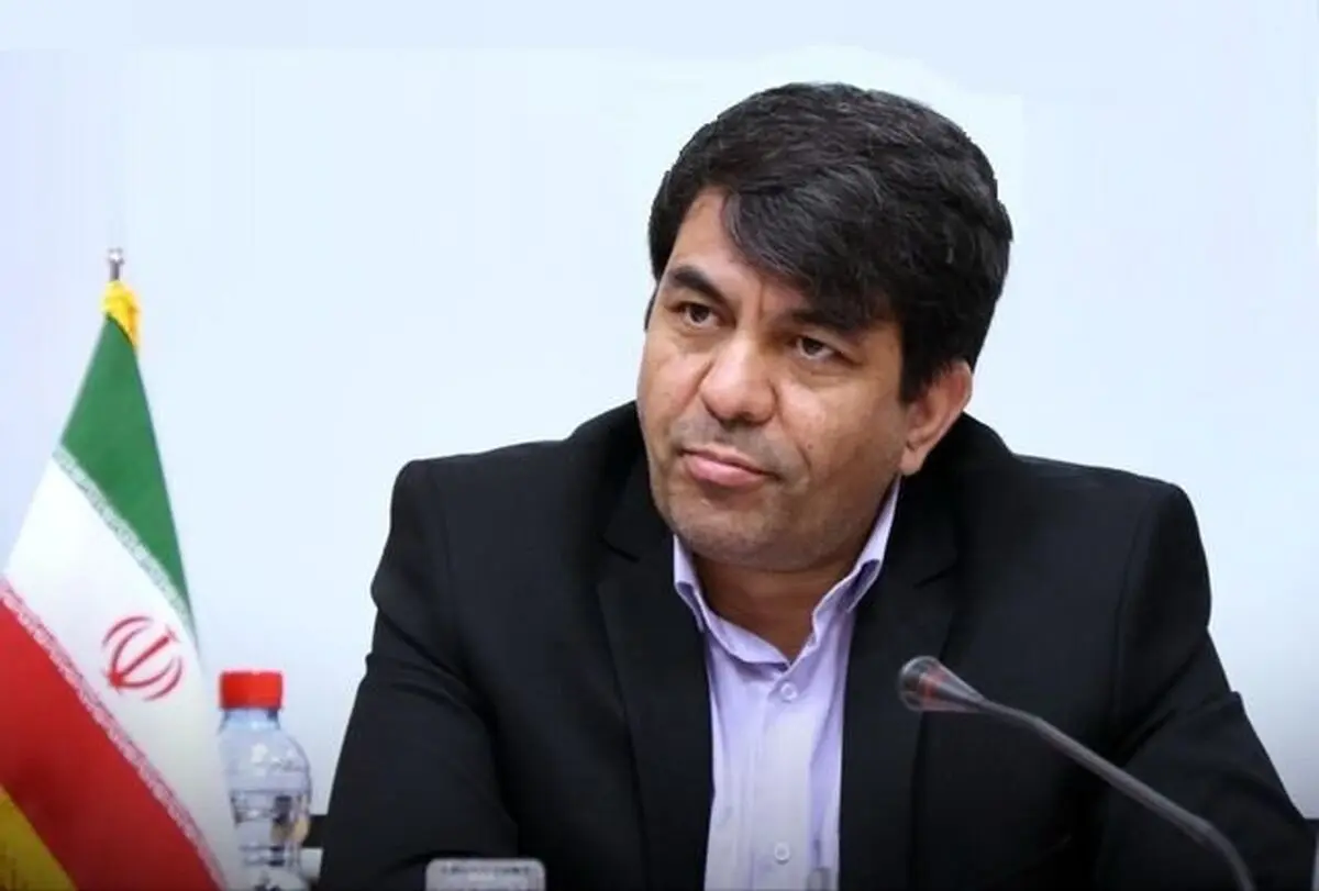 توقیف لنج باری و دستگیری ۳ قاچاقچی در آب‌های خلیج‌فارس