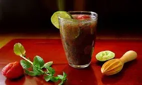 خواص شگفت‌انگیز خاکشیر؛ از دفع سنگ کلیه تا درمان ناباروری