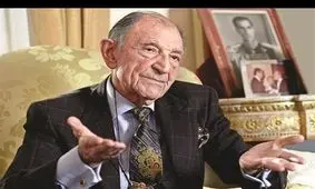 فقط یک خائن خواستار حمله نظامی به ایران است