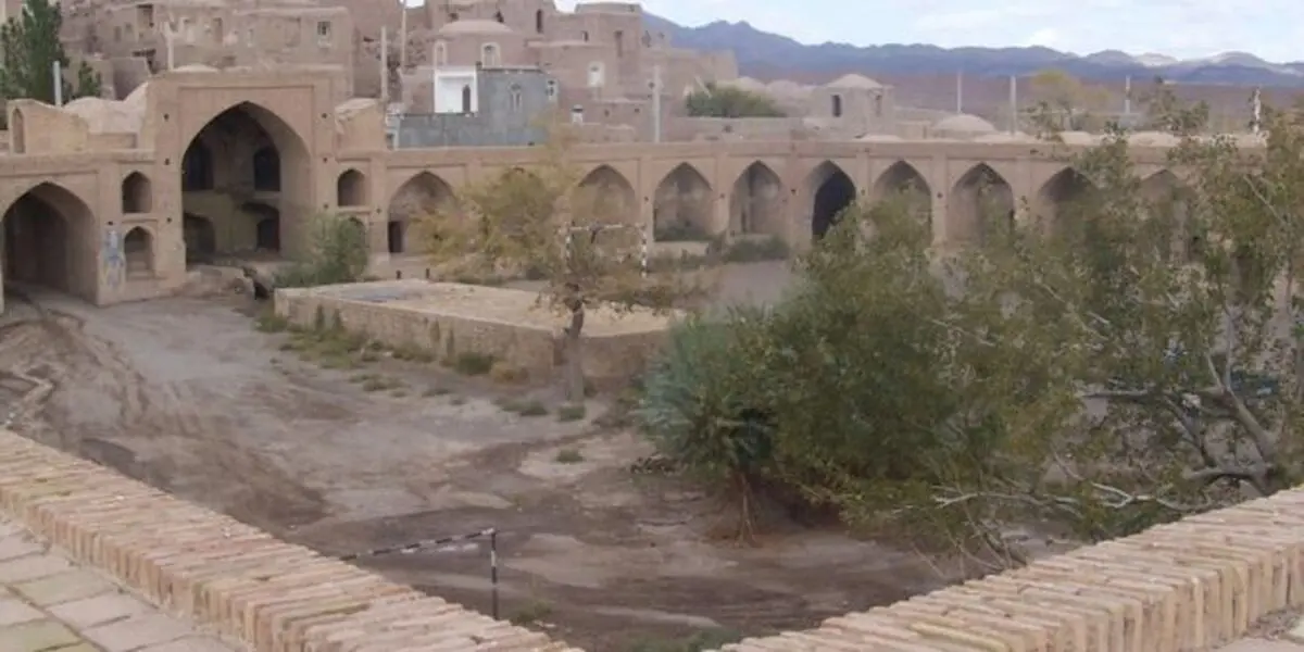 مرمت کاروانسرای شاه عباسی میامی
