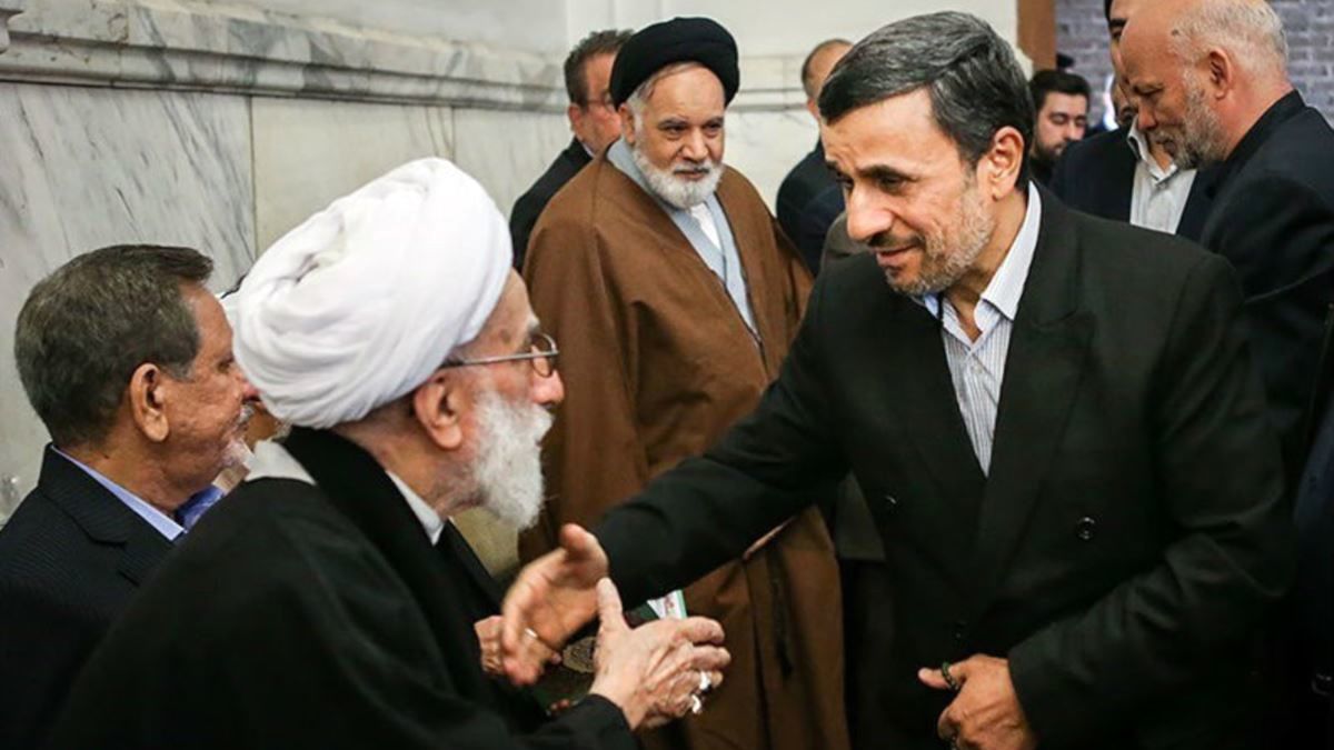 کدخدایی خبر دیدار احمدی‌نژاد و آیت‌الله جنتی را تکذیب کرد