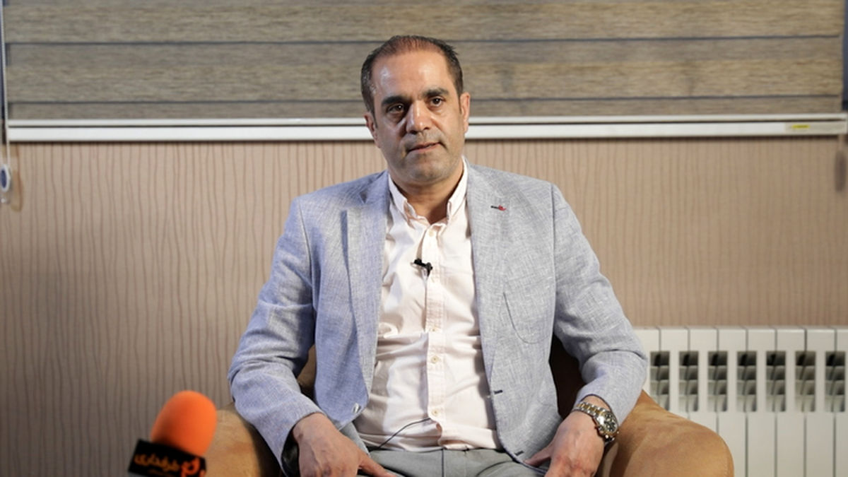 کسی که یکتنه ۵۰۰ نفر را در شهرداری استخدام کرد!