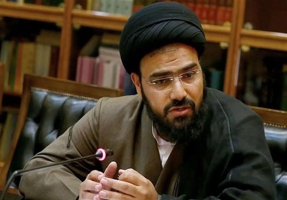 راه‌آهن اردستان نباید زیر نظر راه‌آهن یزد باشد