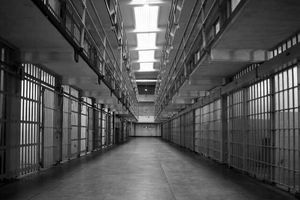 اعطای مرخصی کرونایی به ۵ هزار زندانی در البرز