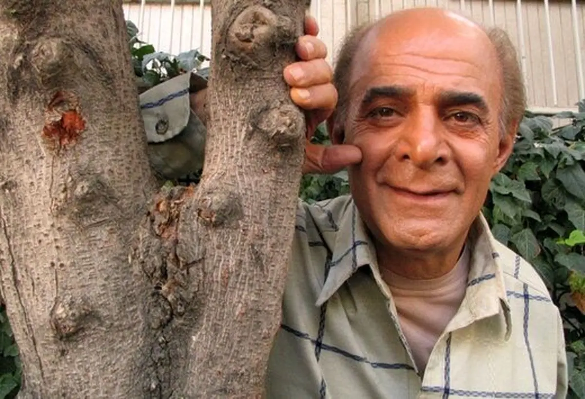 عکس | سیروس گرجستانی و اکبر عبدی، ۲۶ سال پیش پشت‌صحنه «آدم برفی»