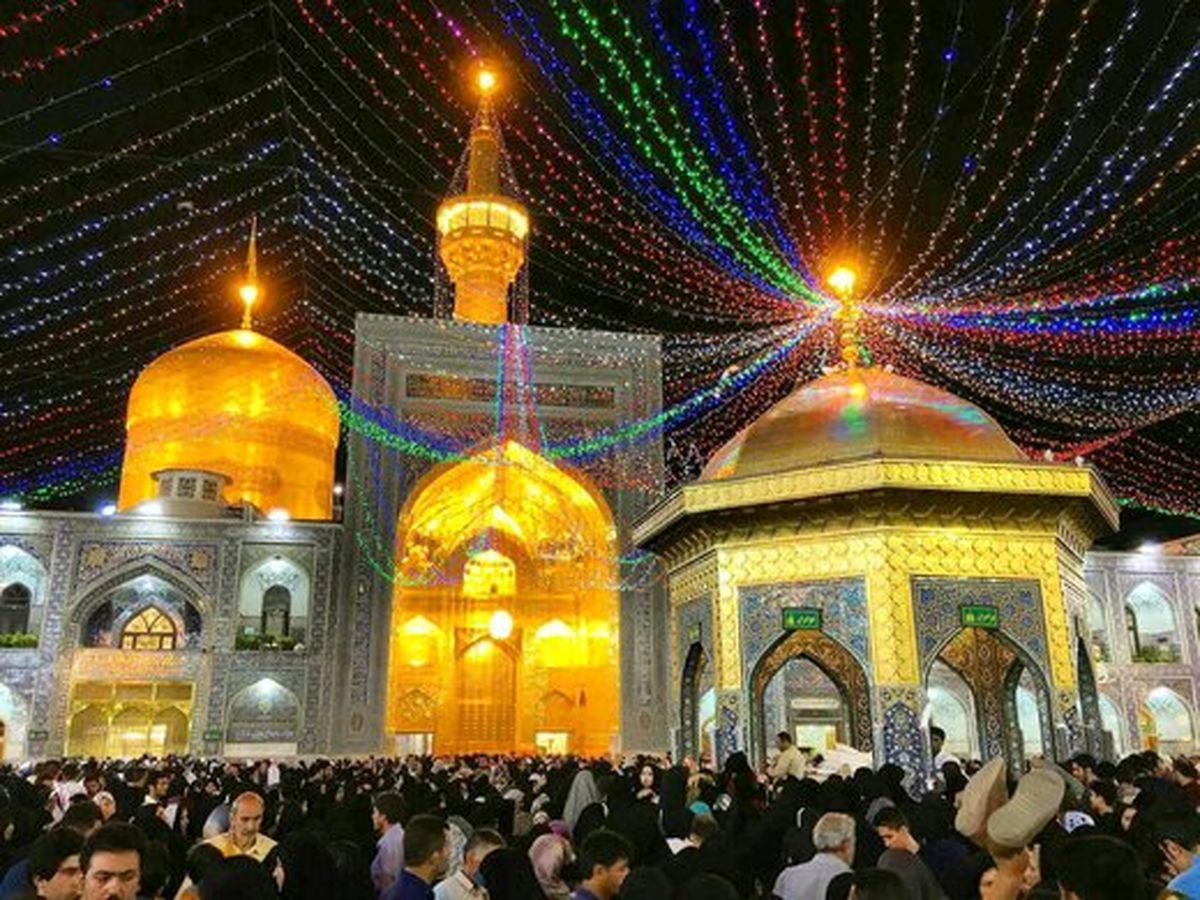 قدیمیترین درِ چوبی حرم امام رضا (ع)/ عکس