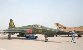 جمله‌ای که رهبر انقلاب به طراح اصلی اولین جنگنده ایرانی گفتند /آذرخش فاتح آسمان شد+عکس