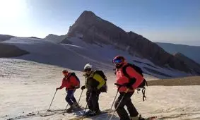 اسکی تابستانه در قلعه قاش مستان دنا