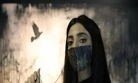 ماسک‌های چرمی از پوست بادمجان