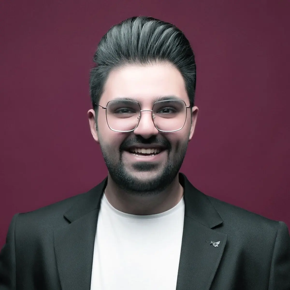 مهراد پا به دنیای موسیقی گذاشت