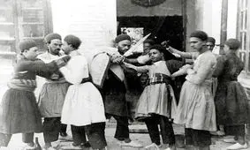 چاقوکش‌ها و مزاحمین بانوان خارج از نوبت در دادگاه‌ها محاکمه می‌شوند