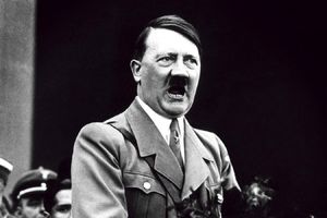 وحشت هیتلر از کابوس ۷ زن!