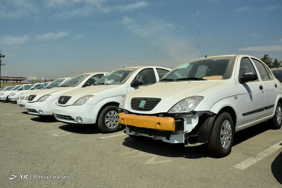 سهم دولت در خودروسازی ها واگذار نمی شود؟