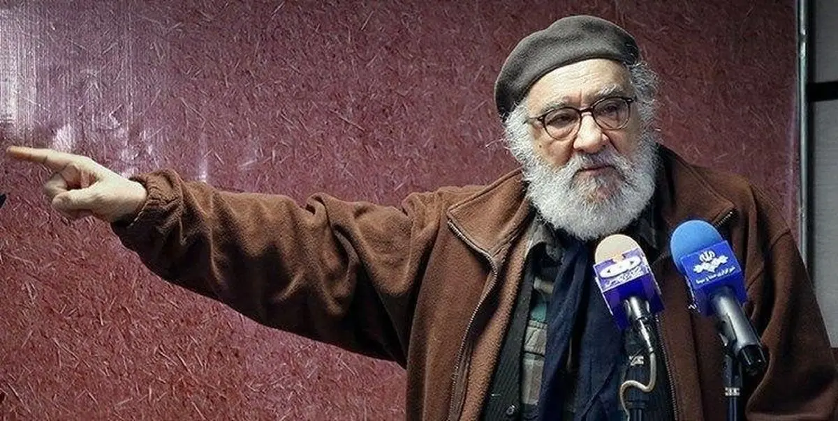 نظر داریوش ارجمند در مورد فوتبال و ورزش زورخانه‌ای