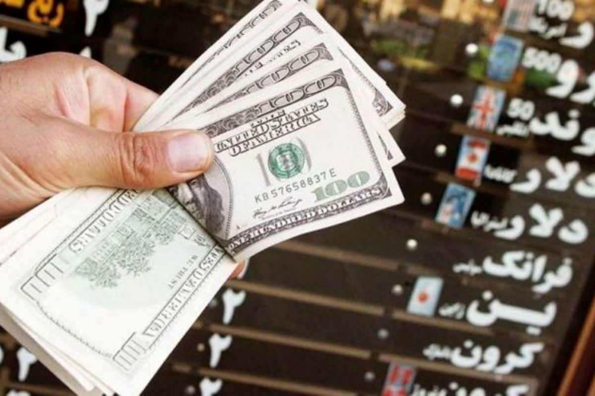 دلار در مرز ۱۹ هزار تومان درجا زد