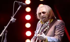 اعتراض خانواده خواننده فقید به ترامپ