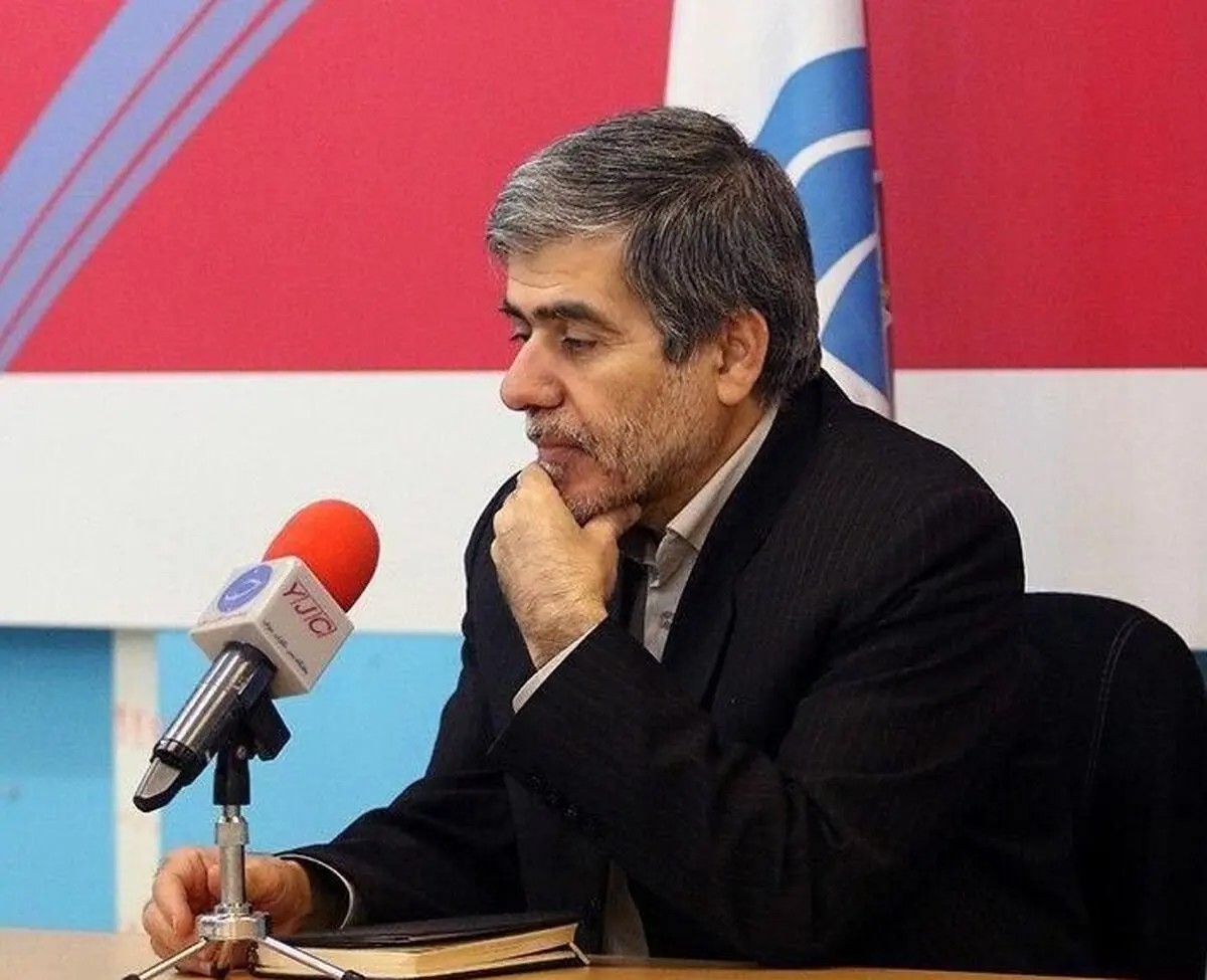 احمدی نژاد لولو نیست که مردم را با اسمش بترسانند/ مکالمات مسئولان باید شنود شود