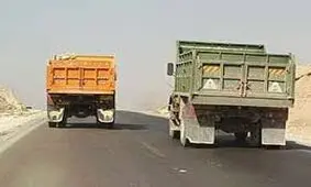 تردد کامیون‌ها دلیل اصلی تخریب آسفالت شهر خرم‌دره