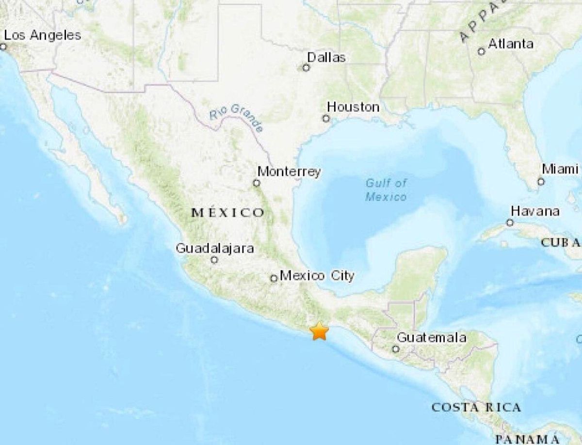 زلزله ۷.۷ ریشتری در مرکز مکزیک