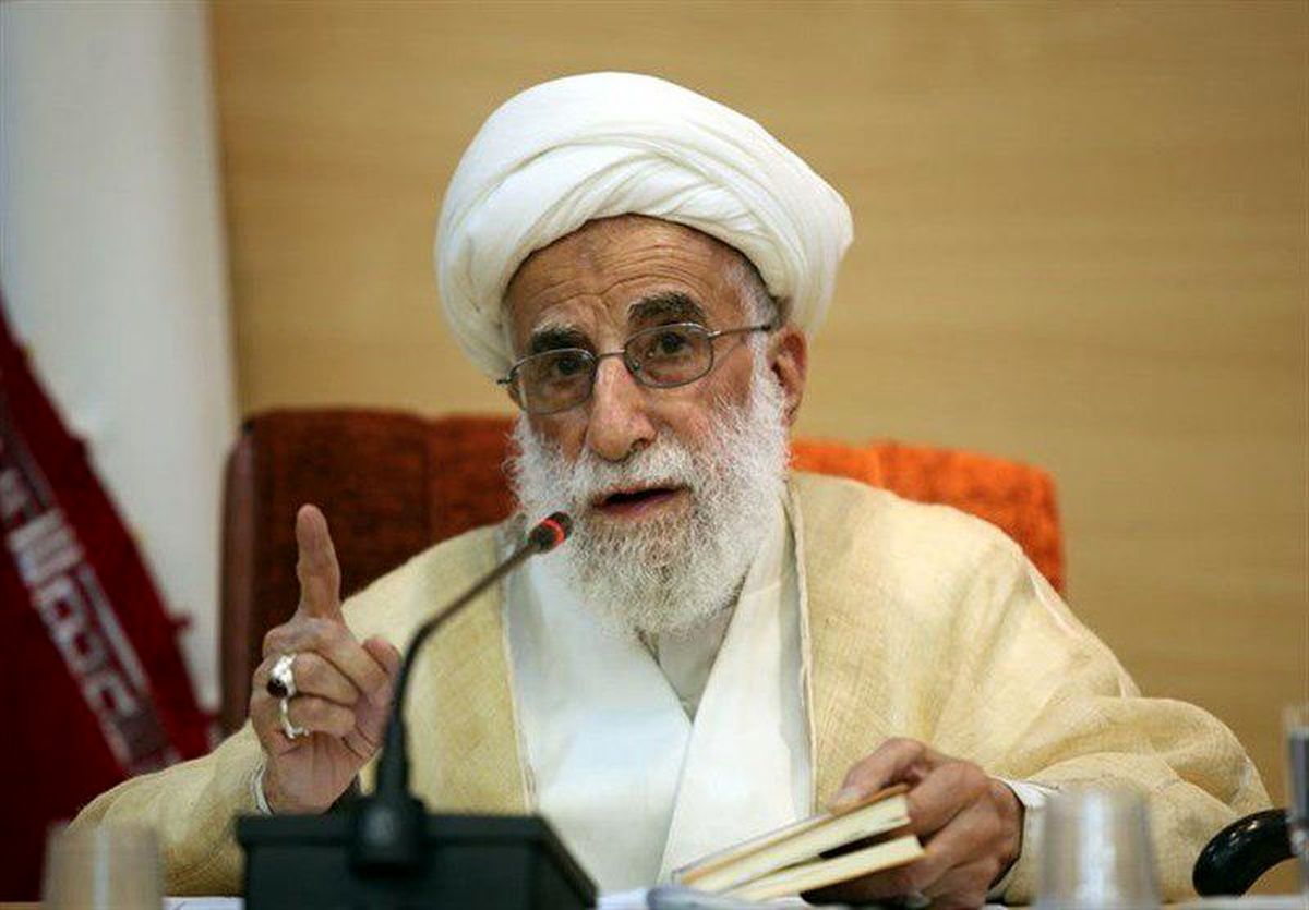 شعار مرگ بر آمریکا باید زنده نگه داشته شود