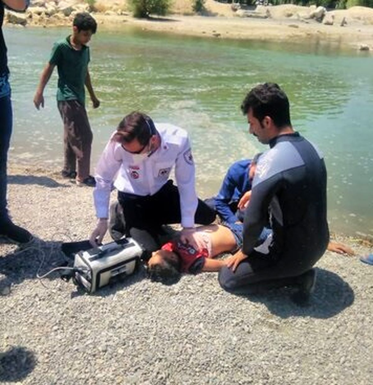 غرق شدن کودک ۹ ساله در زاینده رود