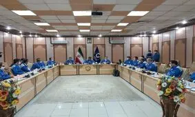 نشست صمیمانه مدیر عامل ایران خودرو با مدیران ارشد معاونت بازار یابی و فروش