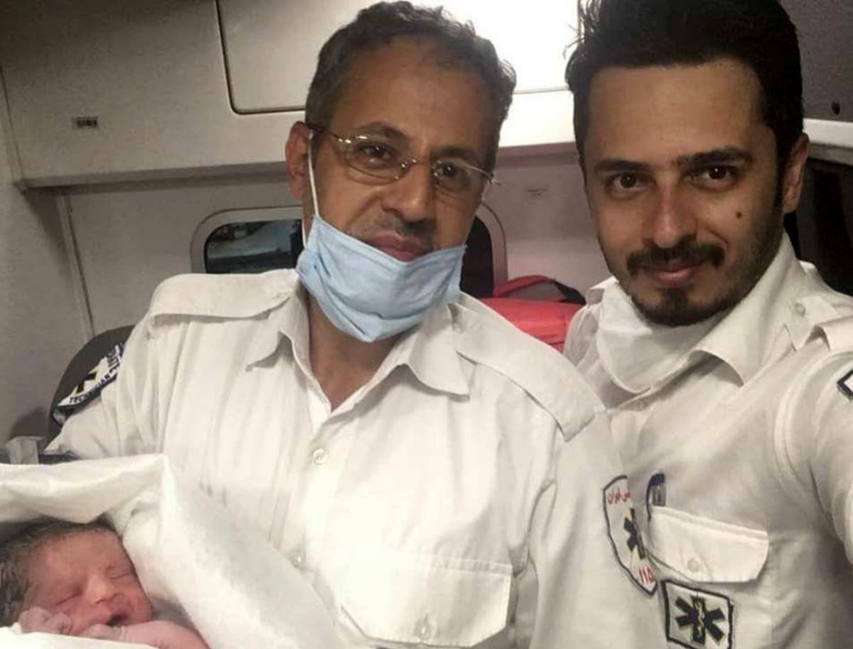 تولد نوزاد در تاکسی یک تهرانی / بامداد امروز رخ داد +عکس