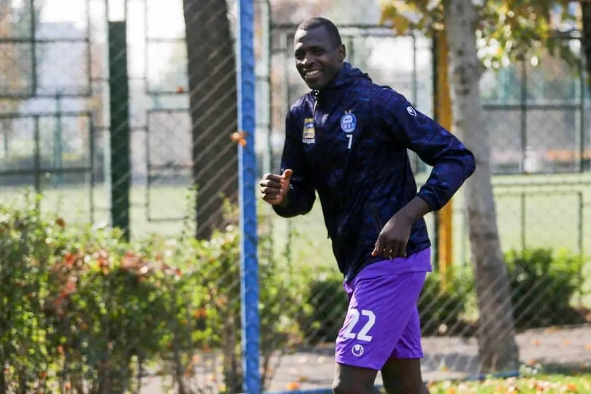 شیخ دیاباته در راه فرانسه/ یک بازیکن دیگر از لیست استقلال خارج شد