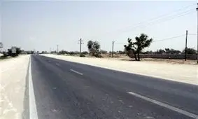 ​لکه گیری ۱۵ هزار مترمربع از محورهای مواصلاتی اردبیل