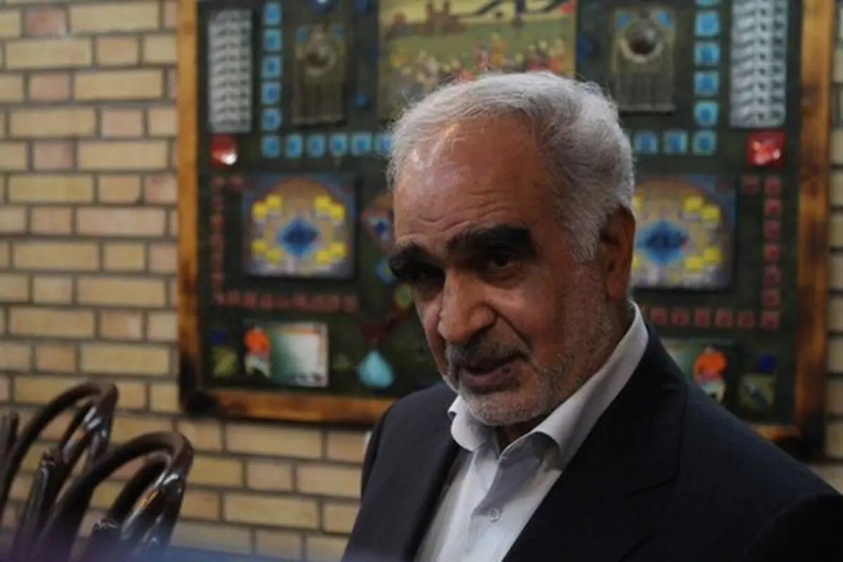 عارف باید حفظ شود